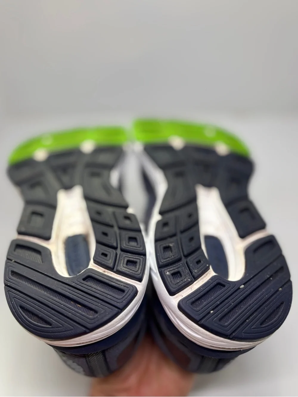 New Balance 680 v6 Men's 9.5 Gray Navy Lime Running Shoes M680LG6